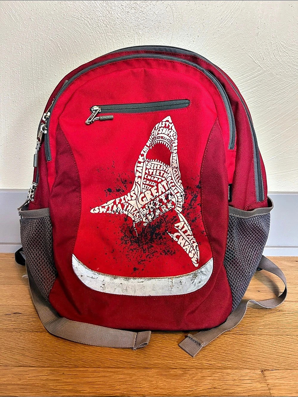 L.L. Bean Discovery Pack Great White Shark Print Red & Gray Backpack